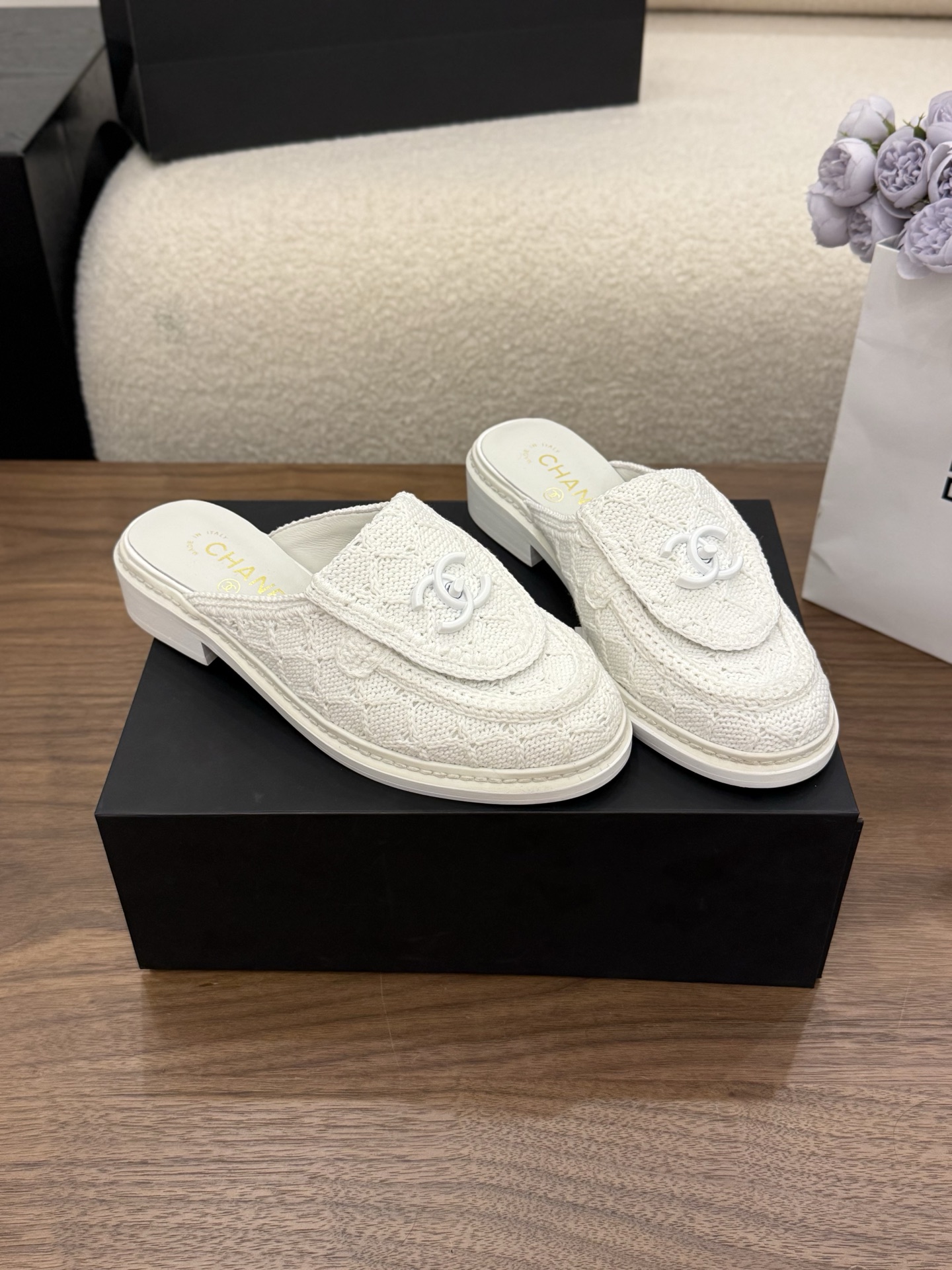 샤넬(CHANEL) 퀼팅 반슬리퍼 신발