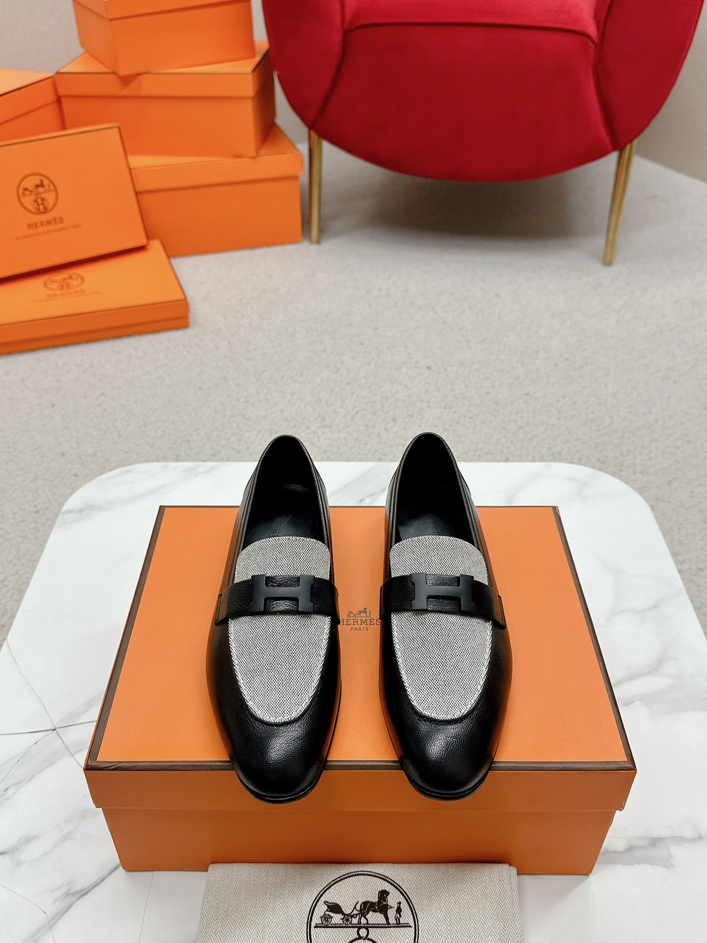 에르메스(HERMES) Destin 켈리 로퍼 신발