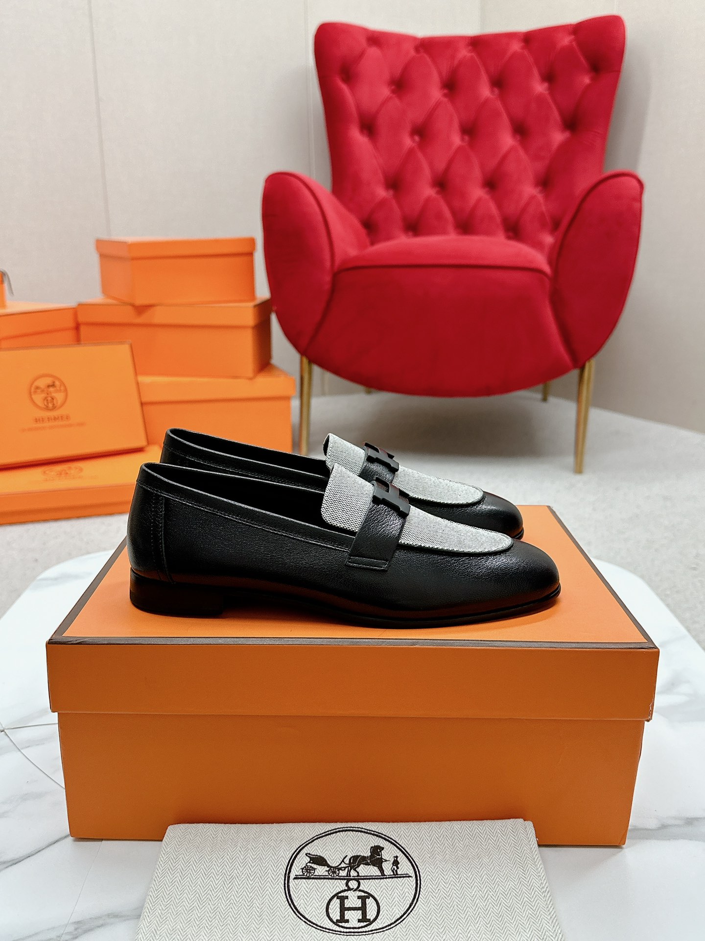에르메스(HERMES) Destin 켈리 로퍼 신발