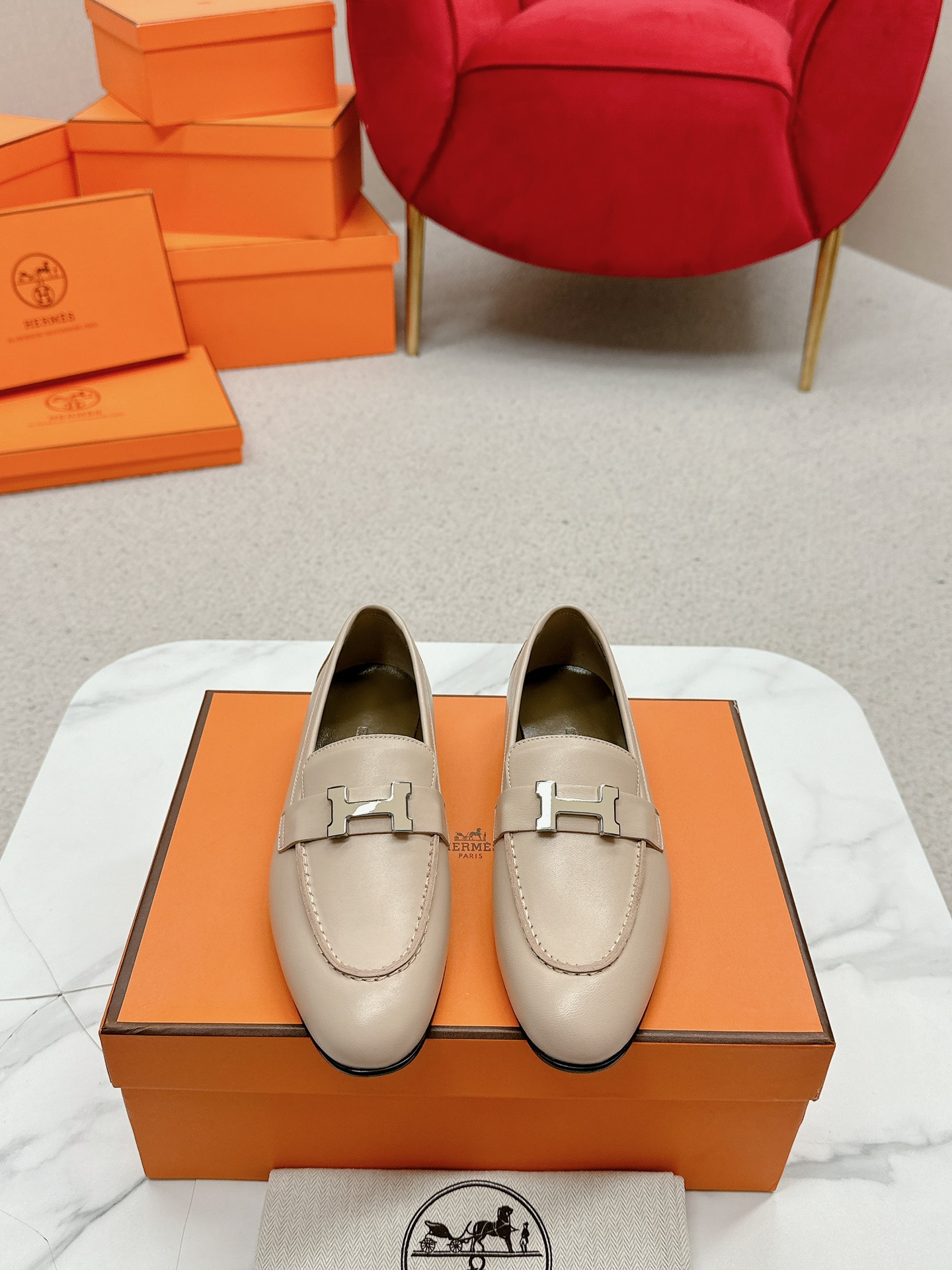에르메스(HERMES) Destin 켈리 로퍼 신발