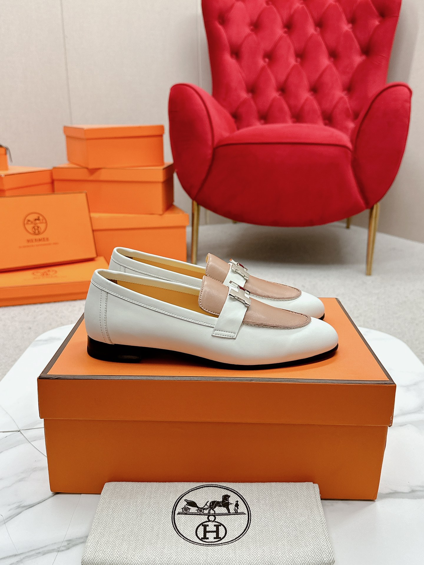 에르메스(HERMES) Destin 켈리 로퍼 신발