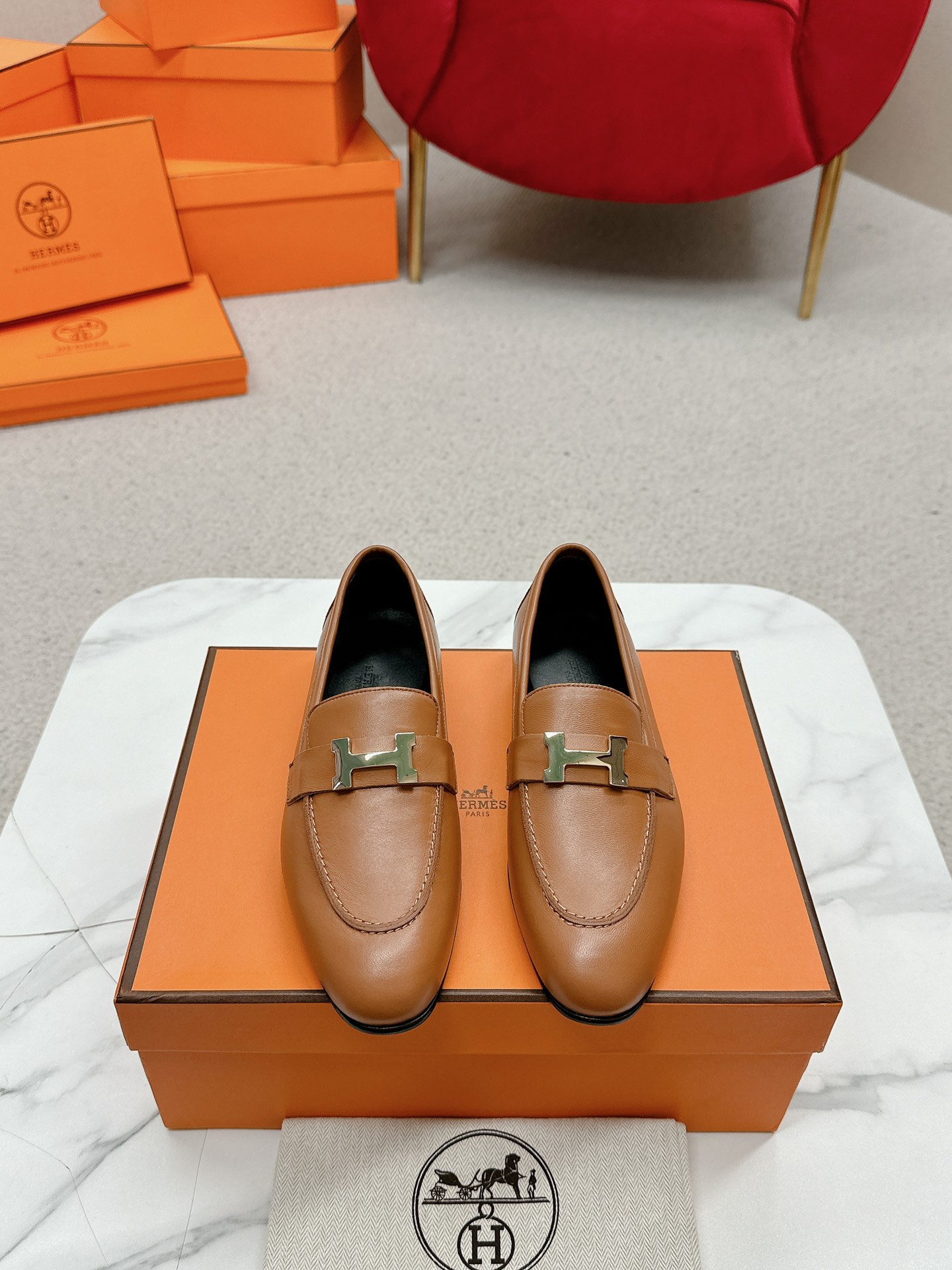 에르메스(HERMES) Destin 켈리 로퍼 신발