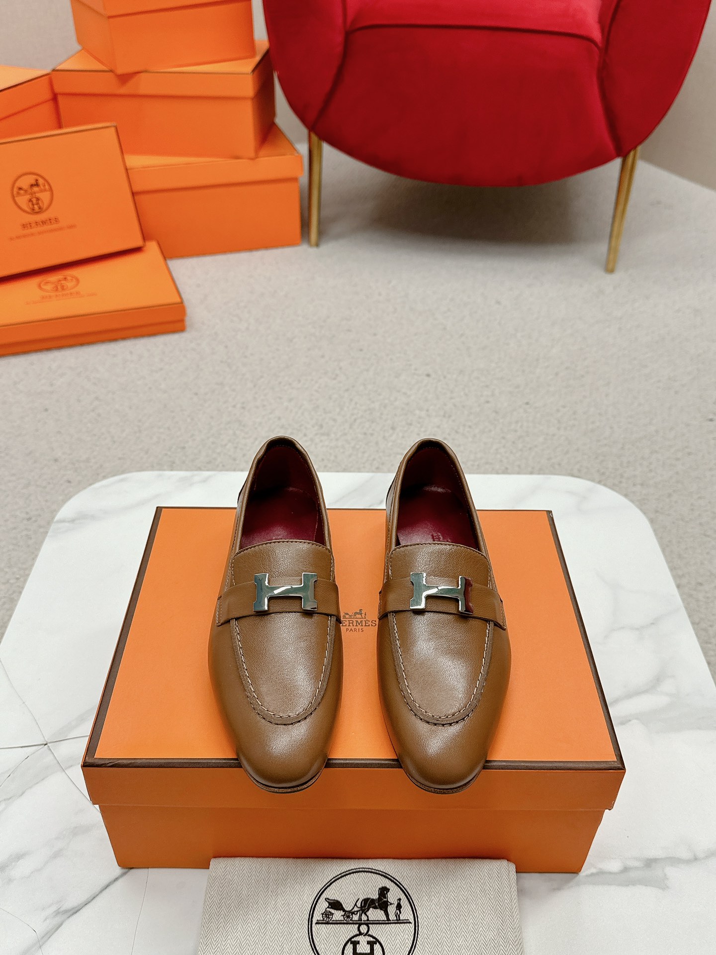 에르메스(HERMES) Destin 켈리 로퍼 신발