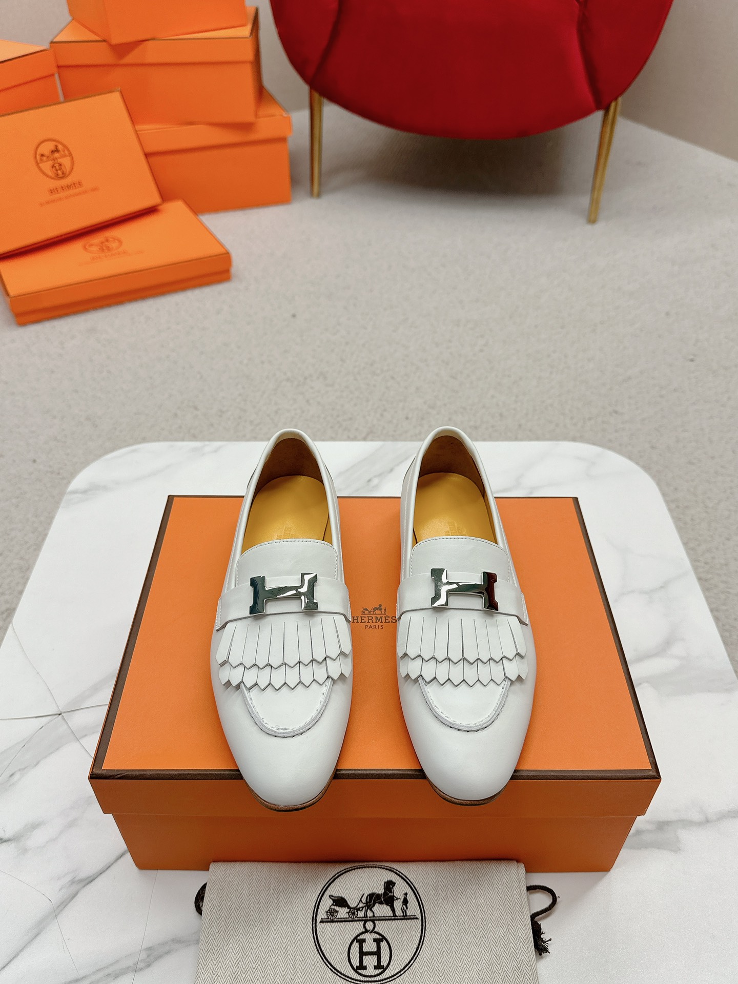 에르메스(HERMES) Destin 테슬 켈리 로퍼 신발