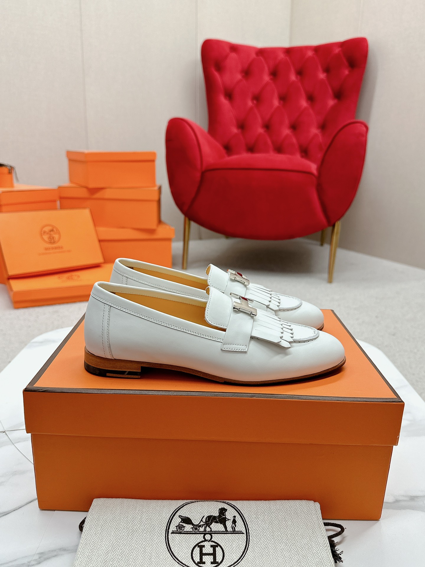 에르메스(HERMES) Destin 테슬 켈리 로퍼 신발