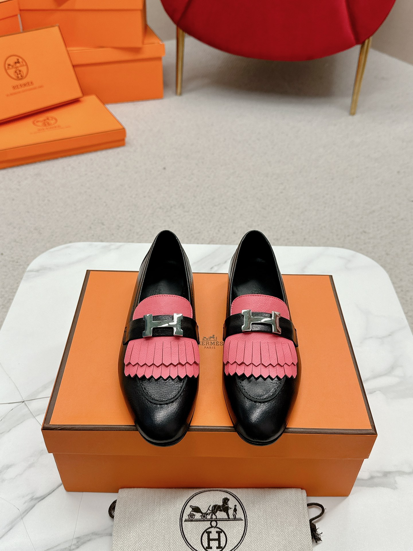 에르메스(HERMES) Destin 테슬 켈리 로퍼 신발