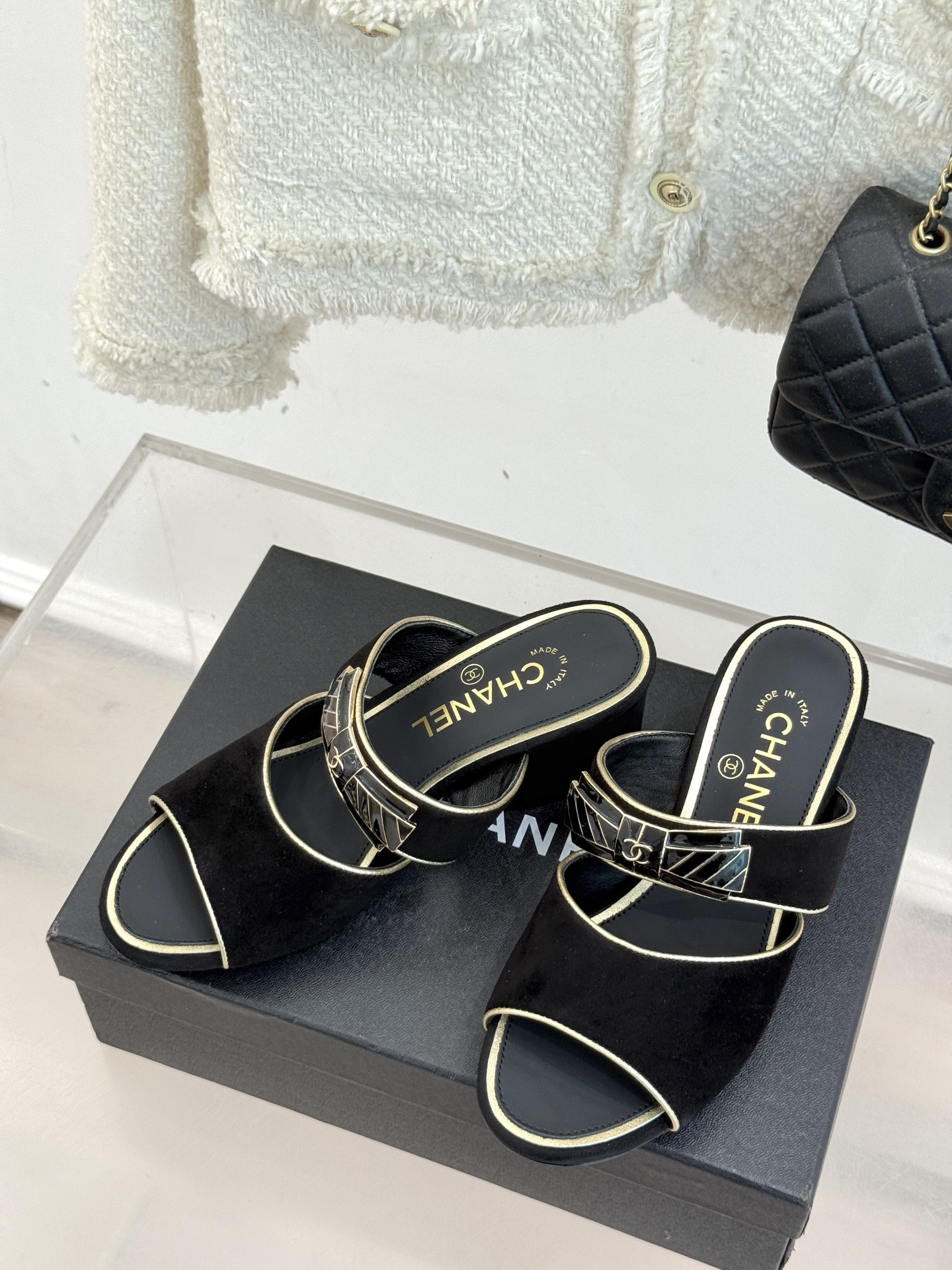 Chanel 샤넬 25A 신상 더블C 리본 청키 힐 굽 슬리퍼 샌들 신발