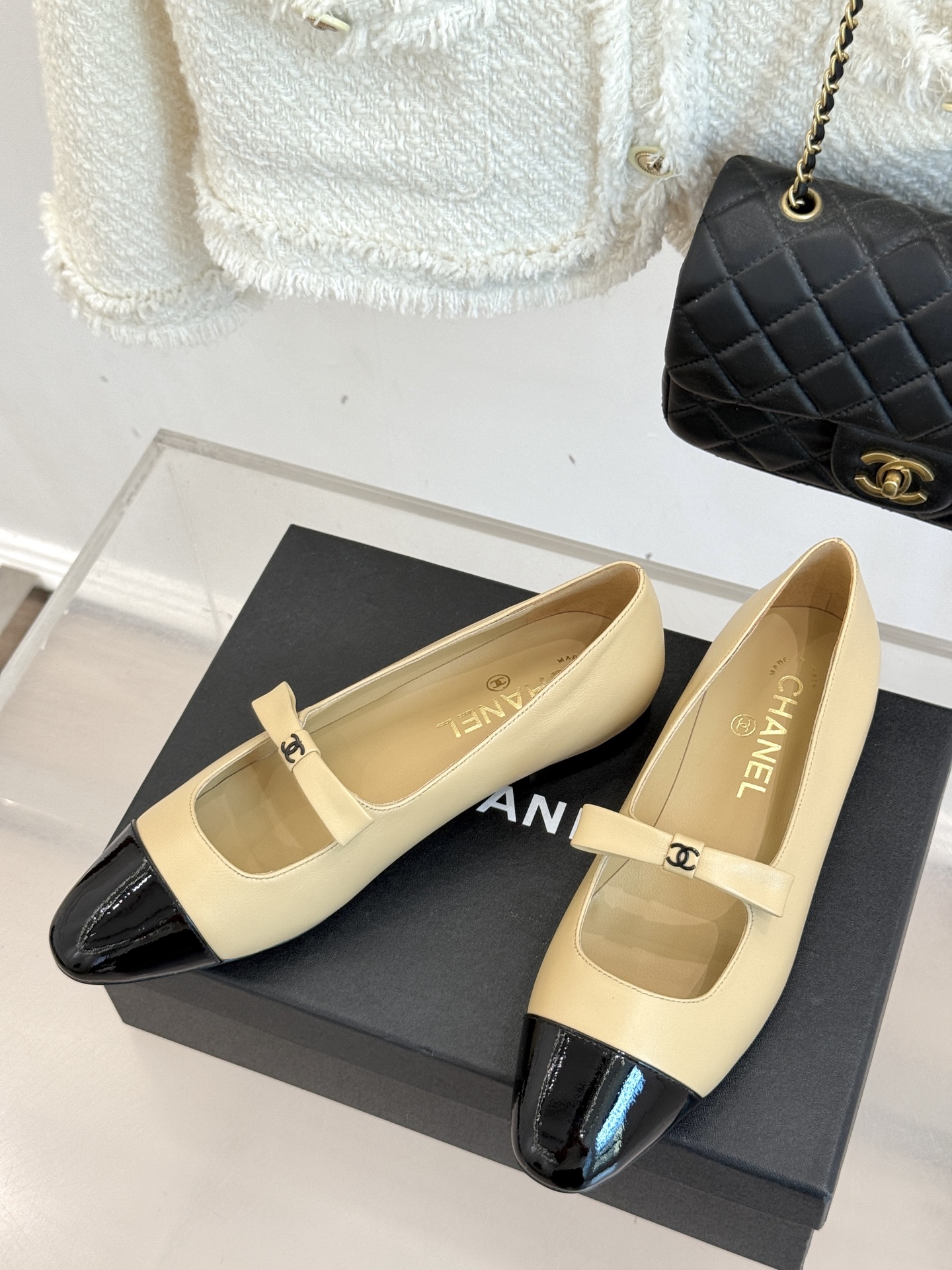 Chanel 샤넬 25P 신상 더블C 리본 메리제인 플랫 슈즈 신발