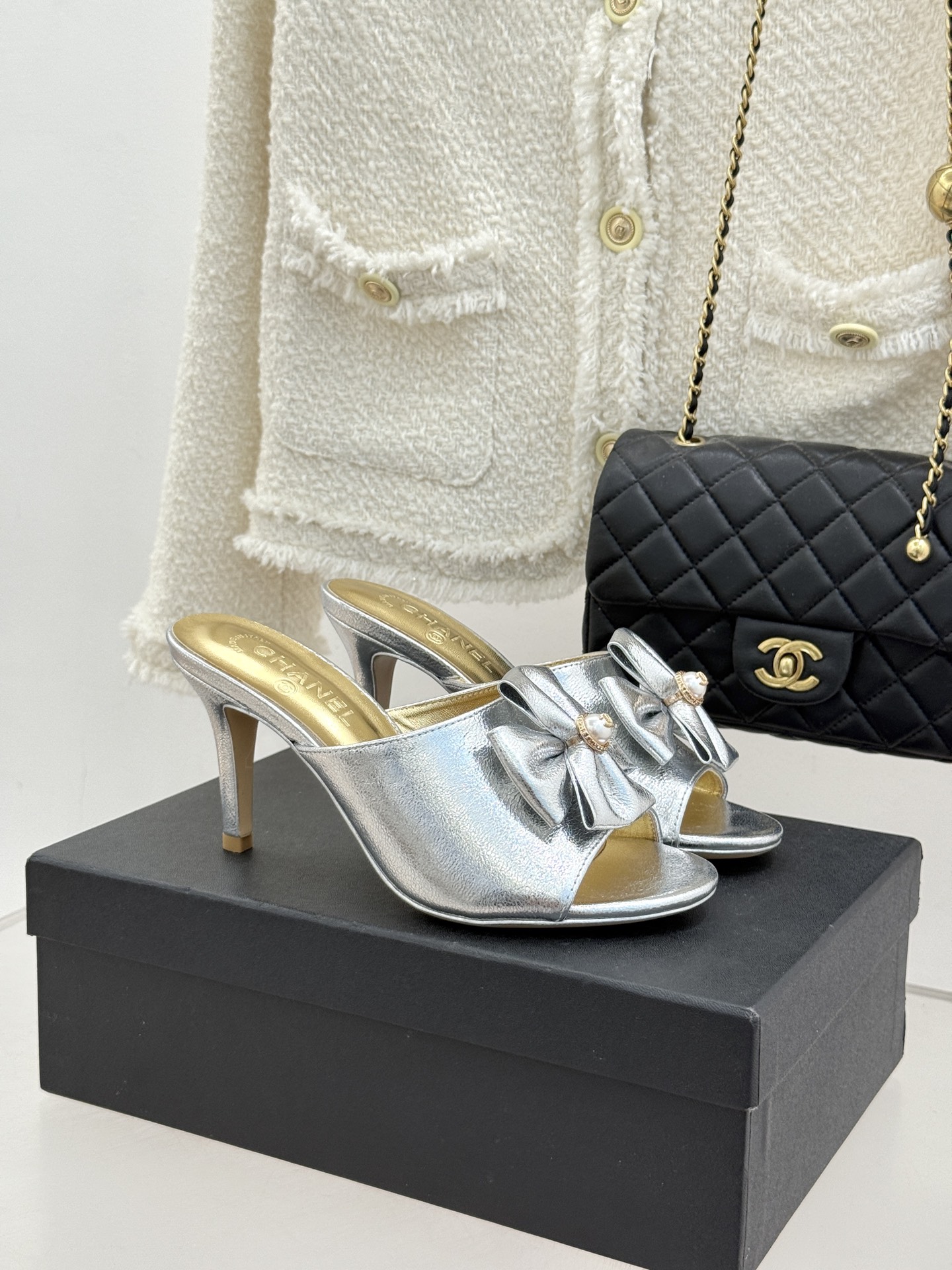 Chanel 샤넬 26C 더블 리본 & 더블C 로고 힐 샌들 신발