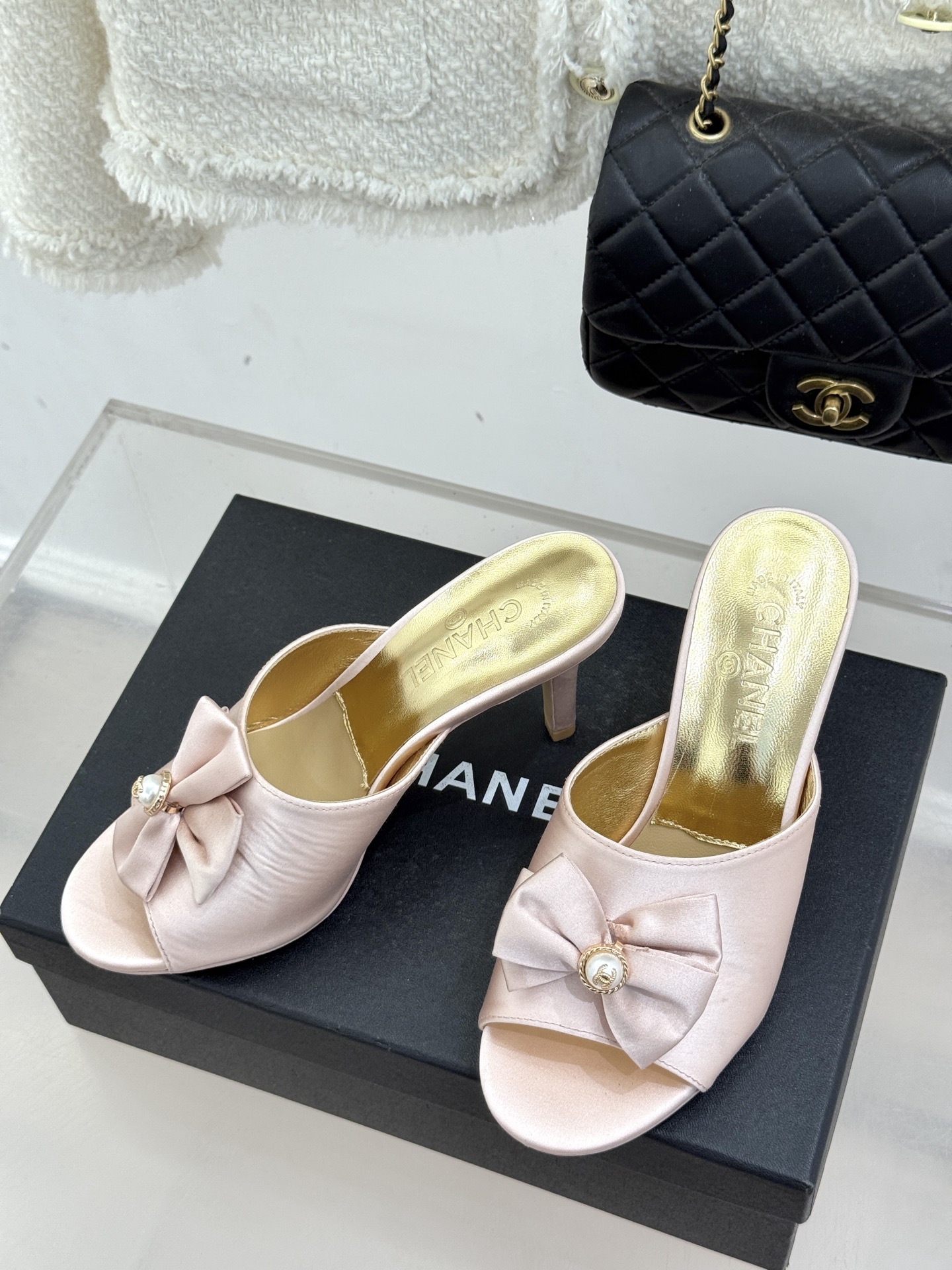 Chanel 샤넬 26C 더블 리본 & 더블C 로고 힐 샌들 신발