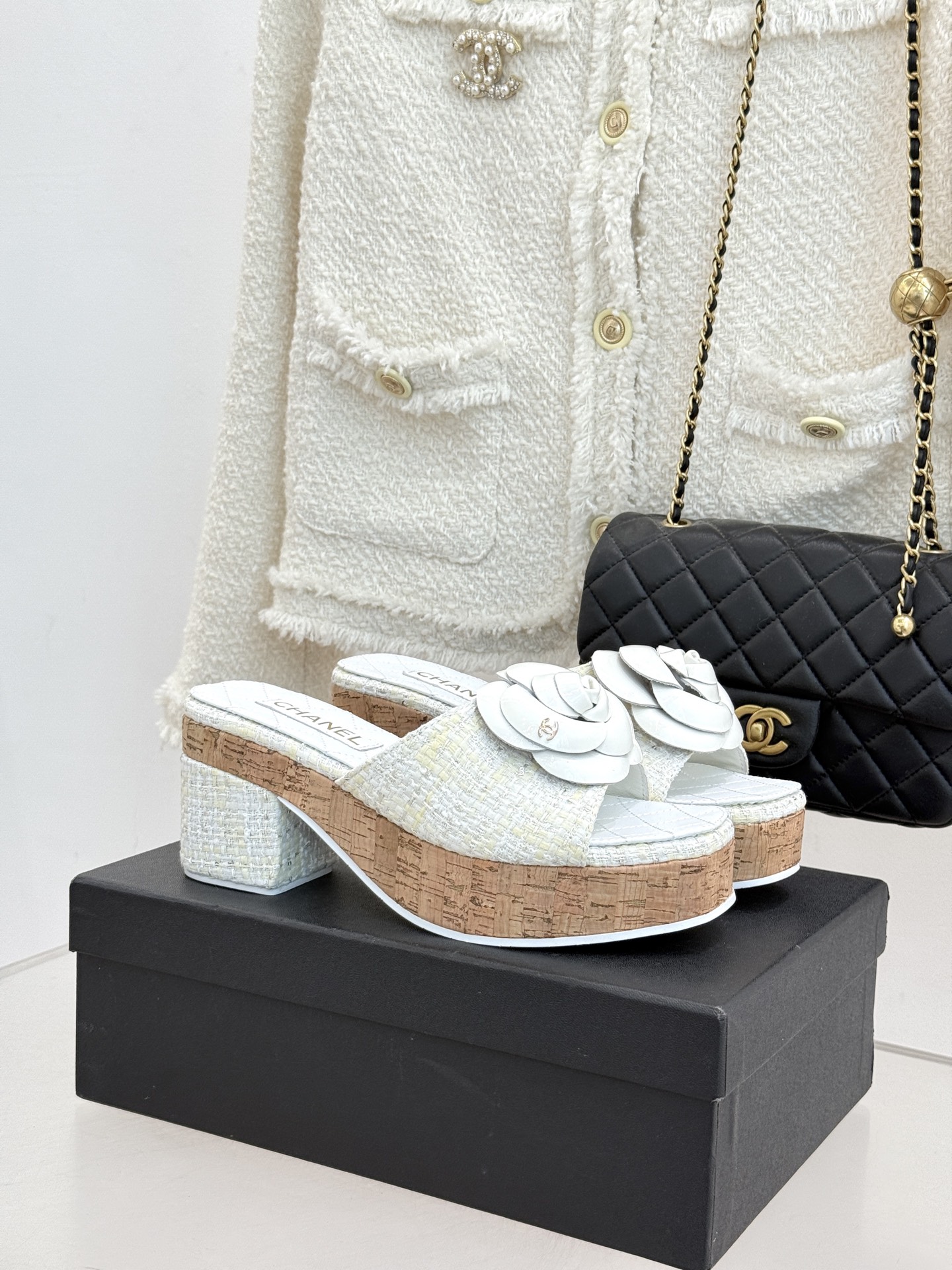 Chanel 26C 샤넬 카멜리아 우드톤 힐 굽 플랫폼 샌들 슬리퍼 신발