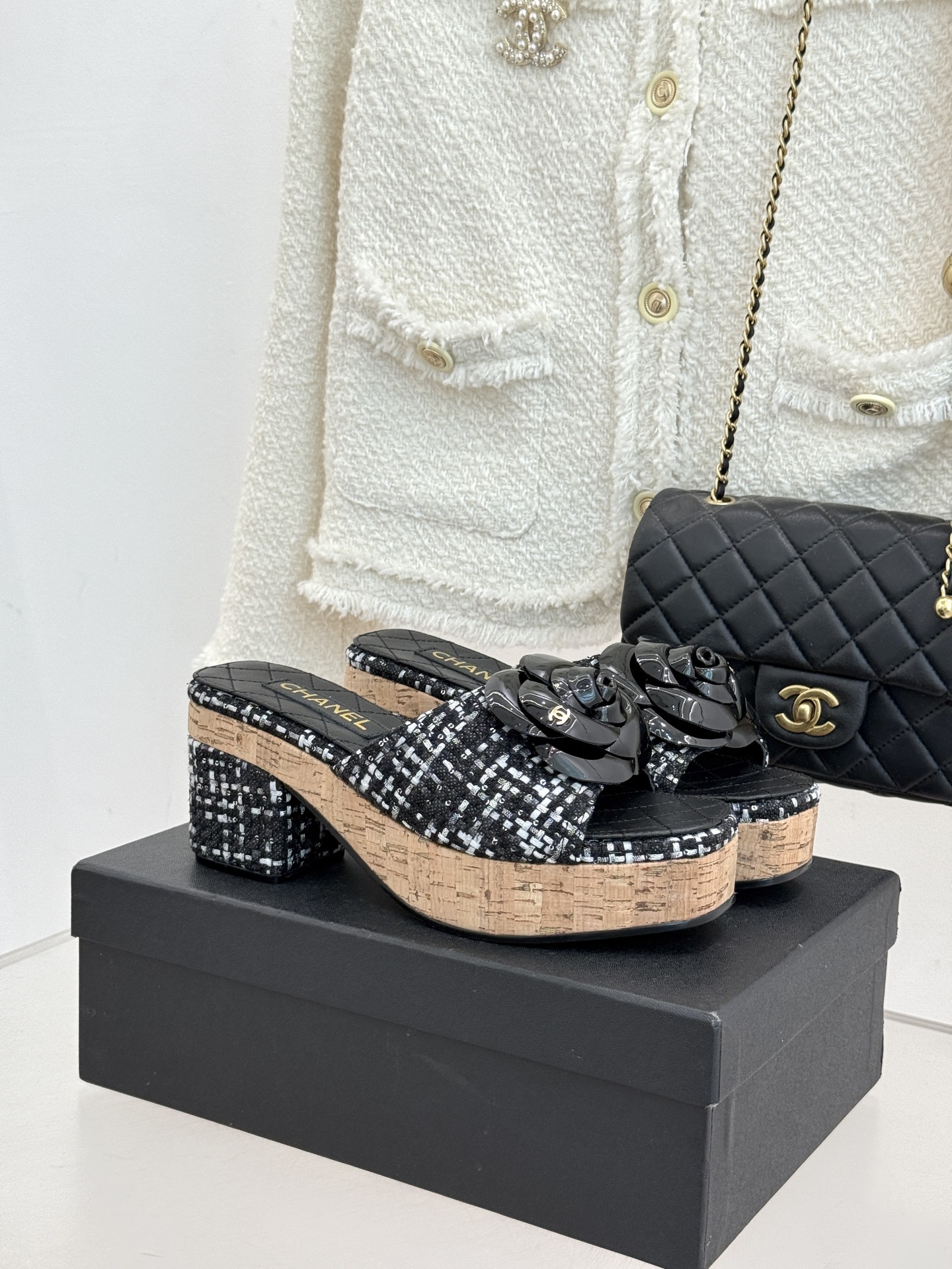 Chanel 26C 샤넬 카멜리아 우드톤 힐 굽 플랫폼 샌들 슬리퍼 신발