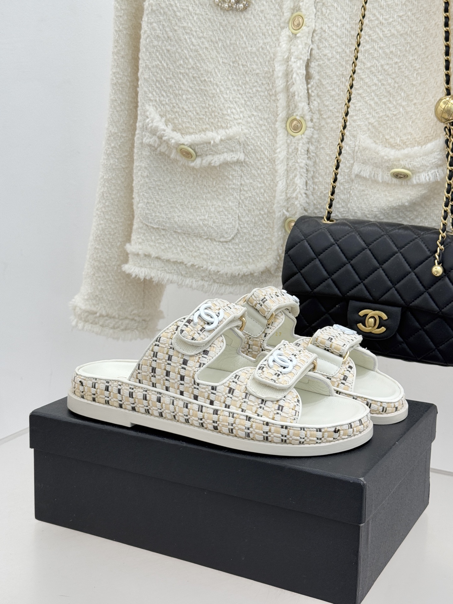 Chanel 클래식 더블C 벨크로 샌들 슬리퍼 신발