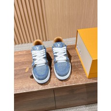 루이비통(LV) 모노그램 스케이트 스니커즈 신발