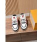 루이비통(LV) 모노그램 스케이트 스니커즈 신발