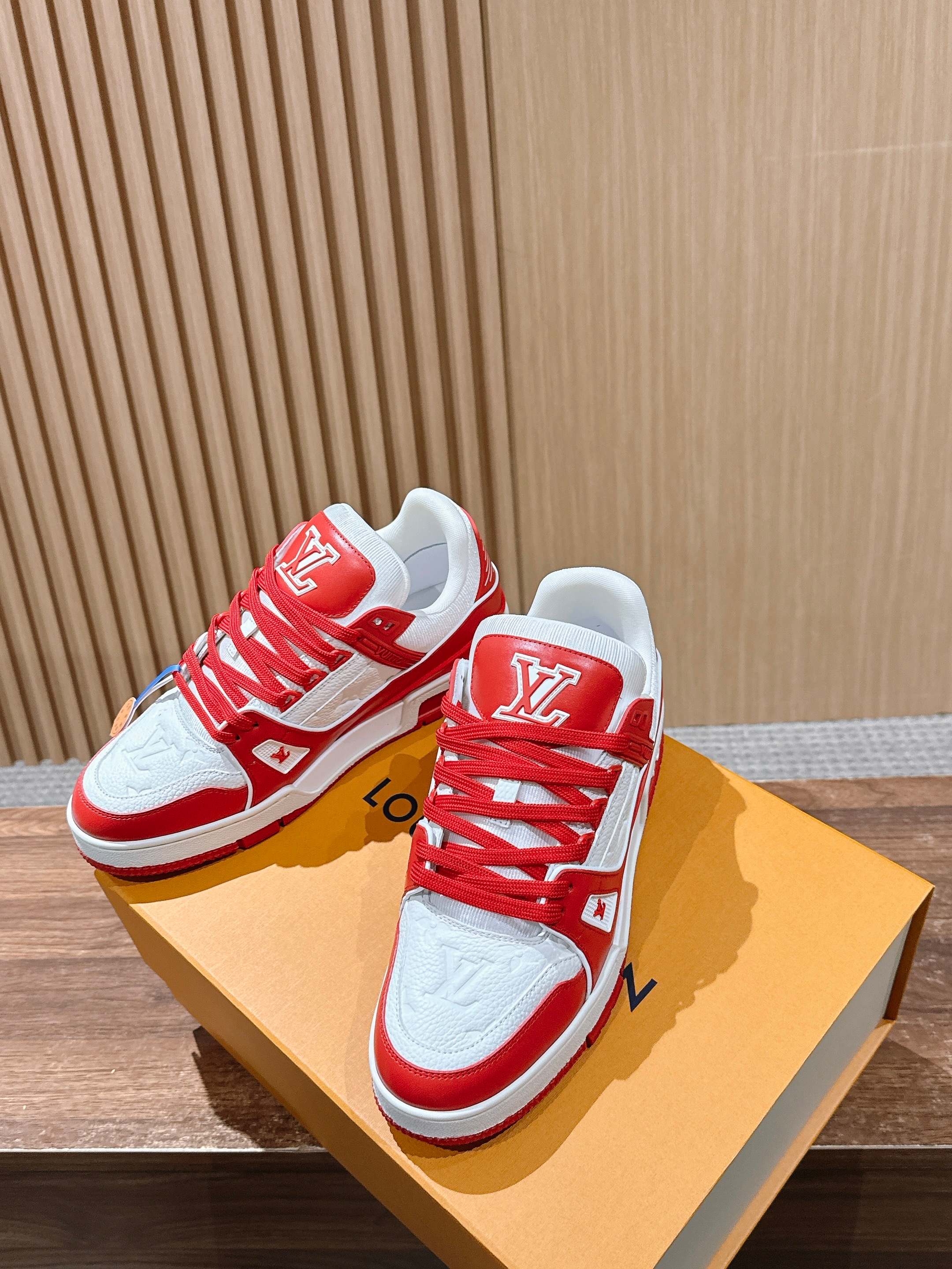 루이비통(LV) 모노그램 스케이트 스니커즈 신발