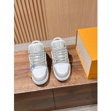루이비통(LV) 모노그램 스케이트 스니커즈 신발