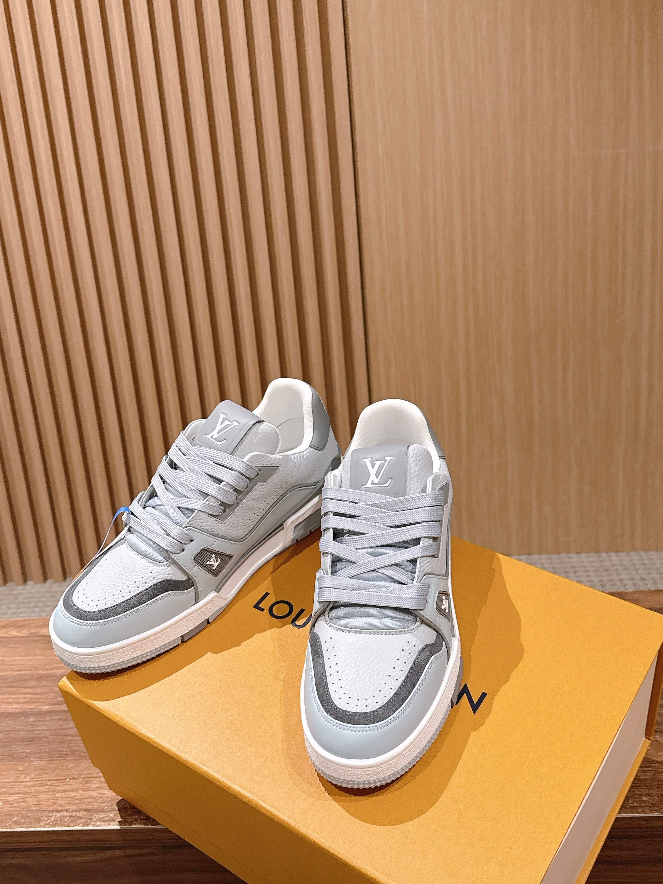루이비통(LV) 커플 스니커즈 신발