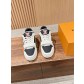 루이비통(LV) 커플 스니커즈 신발