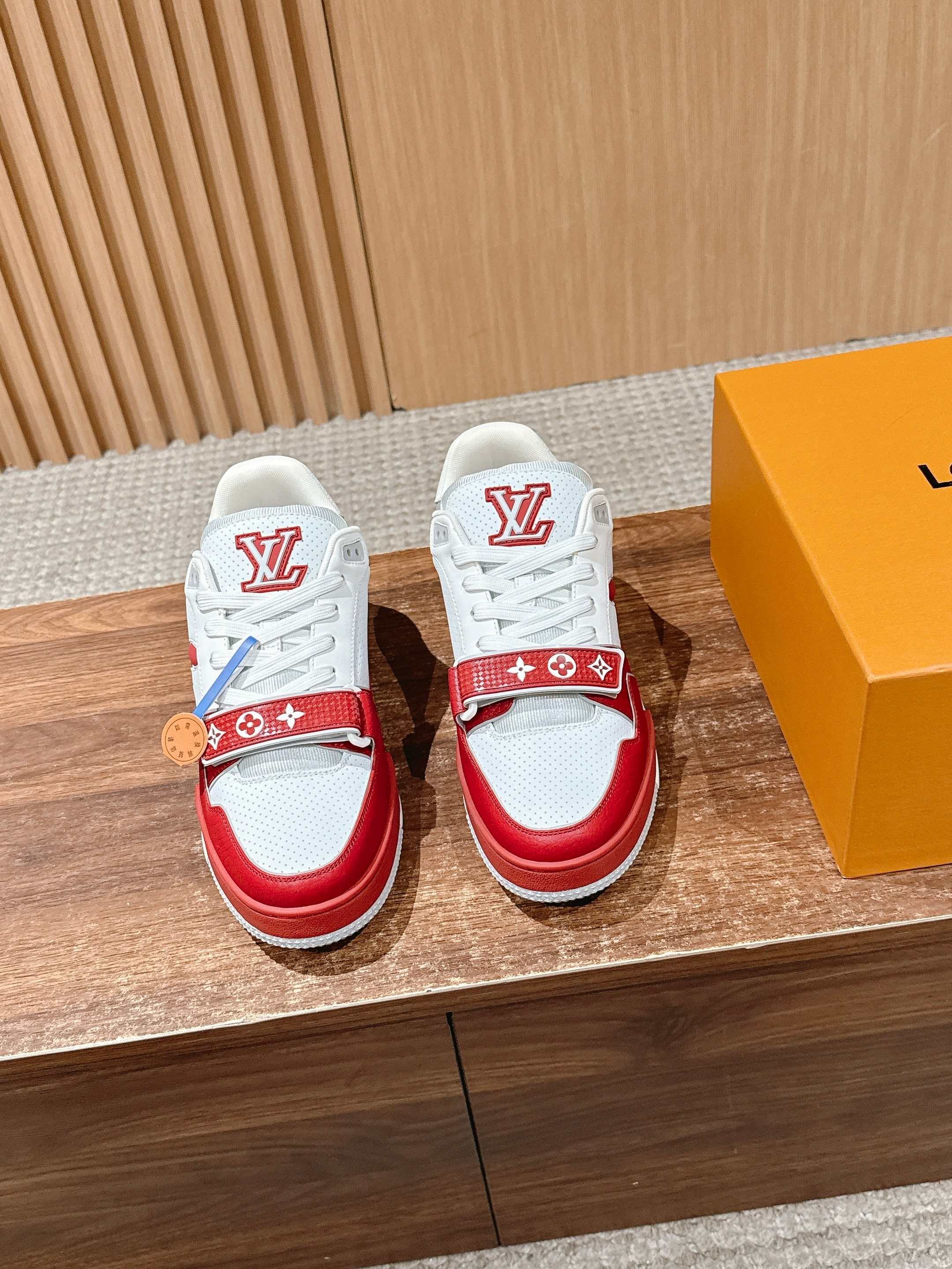 루이비통(LV) 커플 스니커즈 신발