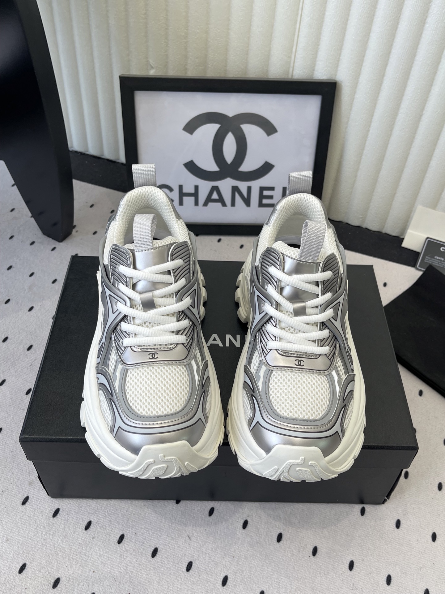 샤넬(CHANEL) 플랫폼 스니커즈 신발