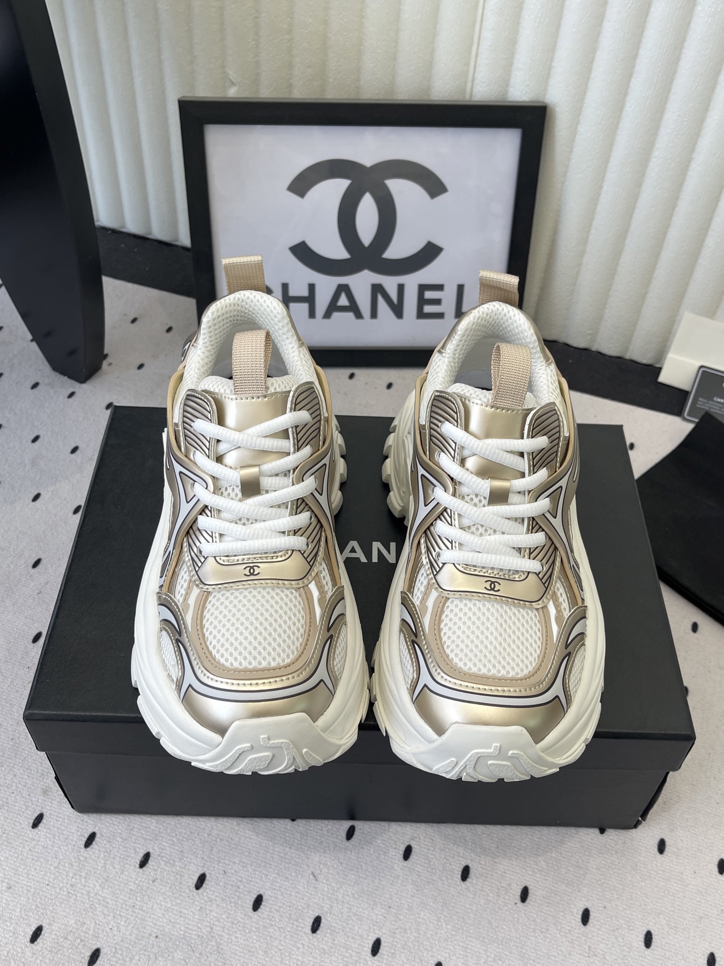 샤넬(CHANEL) 플랫폼 스니커즈 신발