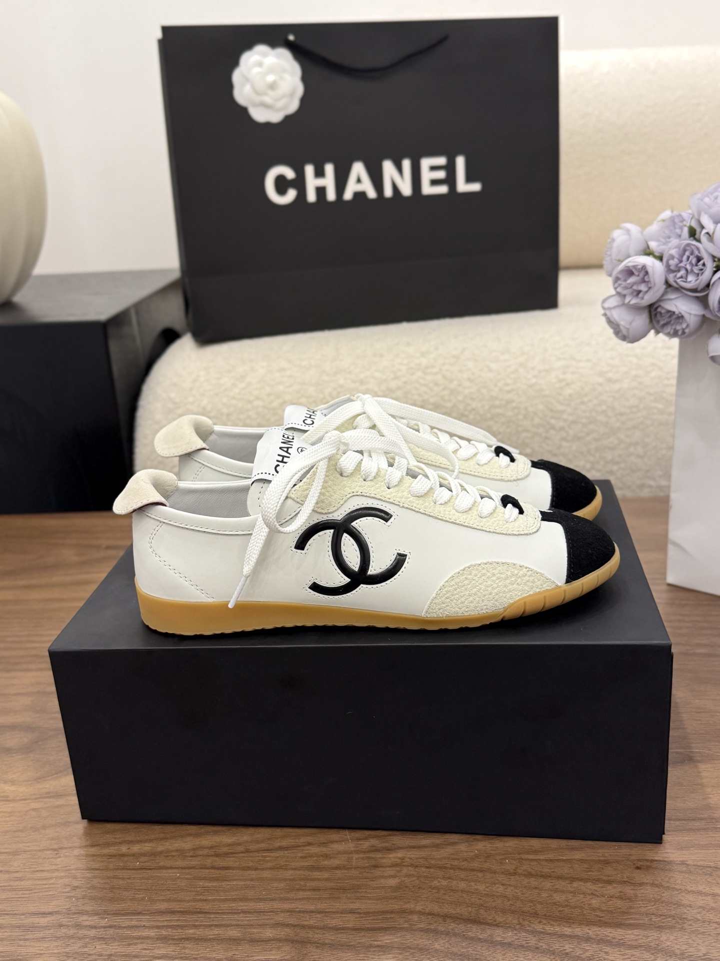 샤넬(CHANEL) 배색 스트랩 단화 신발