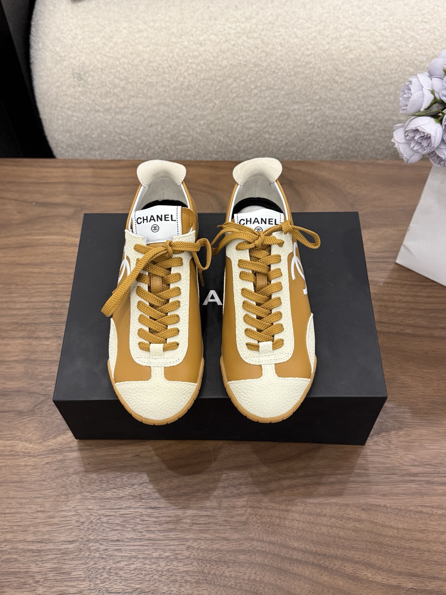 샤넬(CHANEL) 배색 스트랩 단화 신발