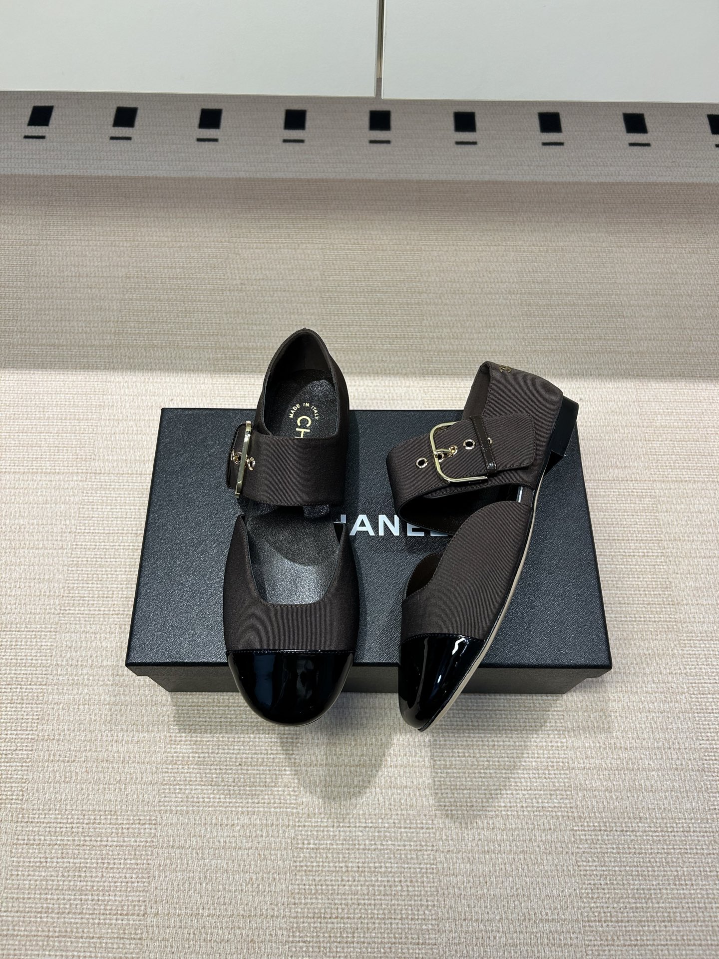 샤넬(CHANEL) 메리제인 플랫 슈즈 신발