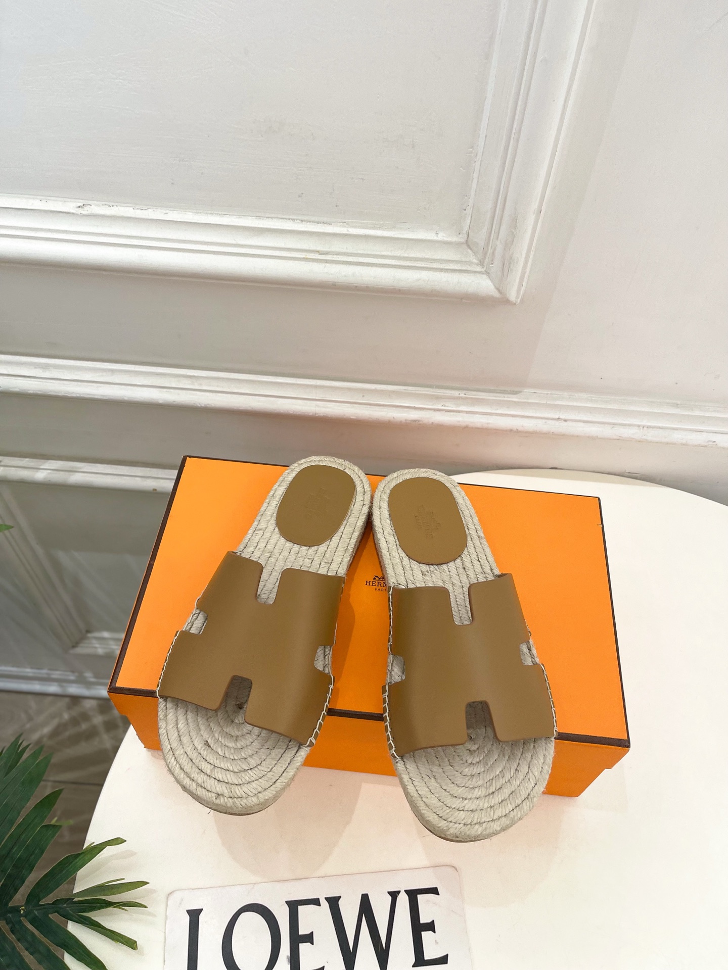 에르메스(HERMES) 커플 가죽 에스파드류 슬리퍼 신발