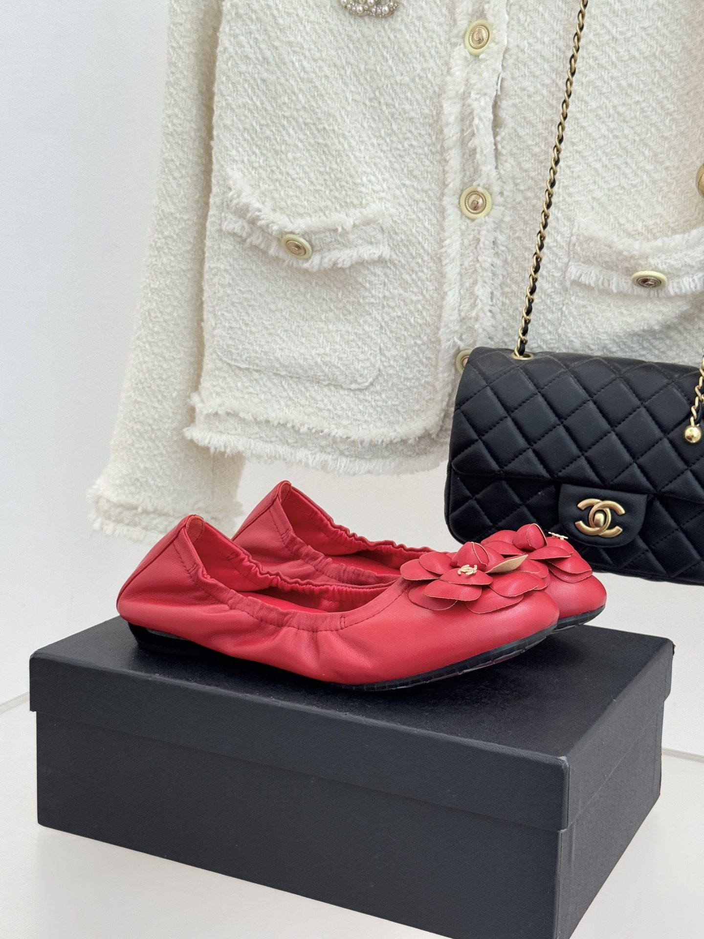 샤넬(CHANEL) 까멜리아 플랫 발레리나 신발