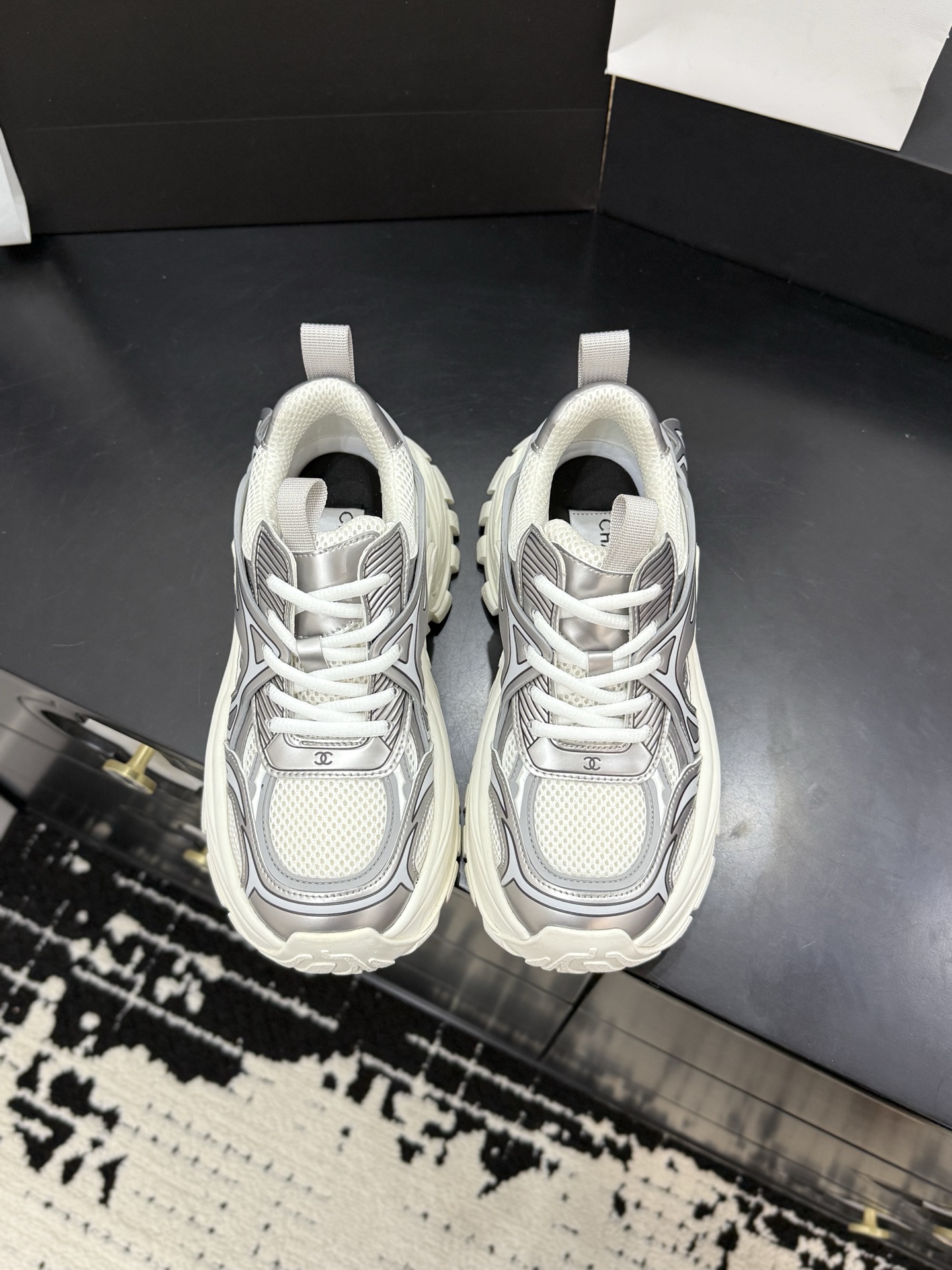 Chanel 26 샤넬 통굽 스니커즈 신발