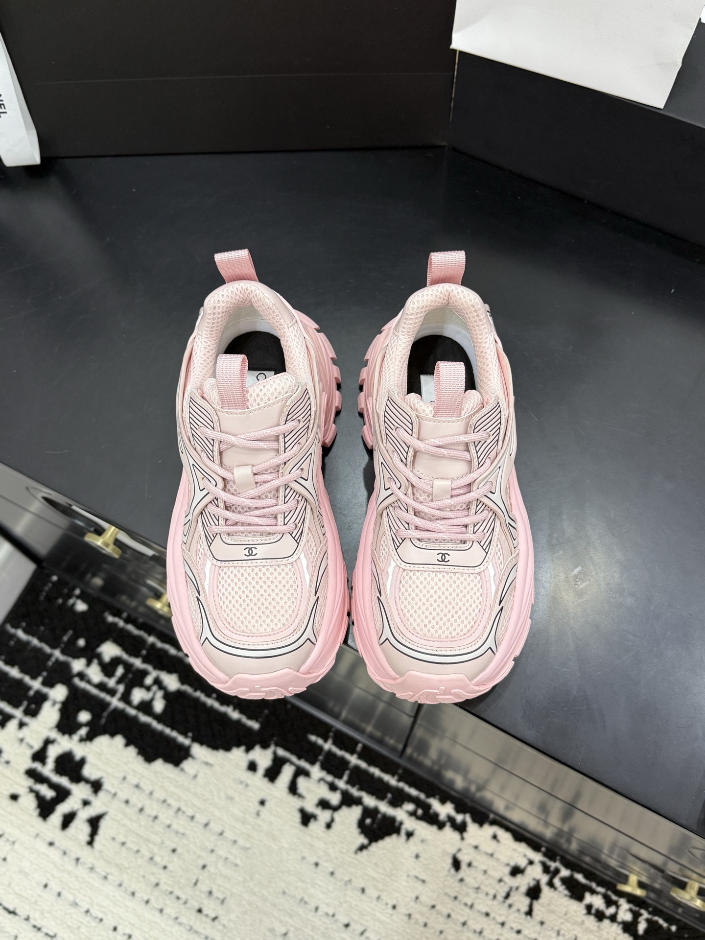 Chanel 26 샤넬 통굽 스니커즈 신발