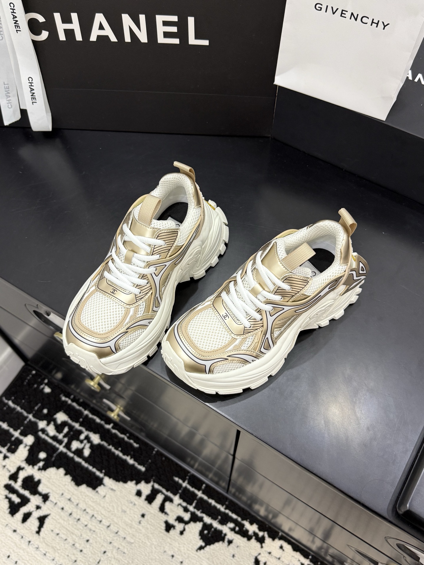 Chanel 26 샤넬 통굽 스니커즈 신발