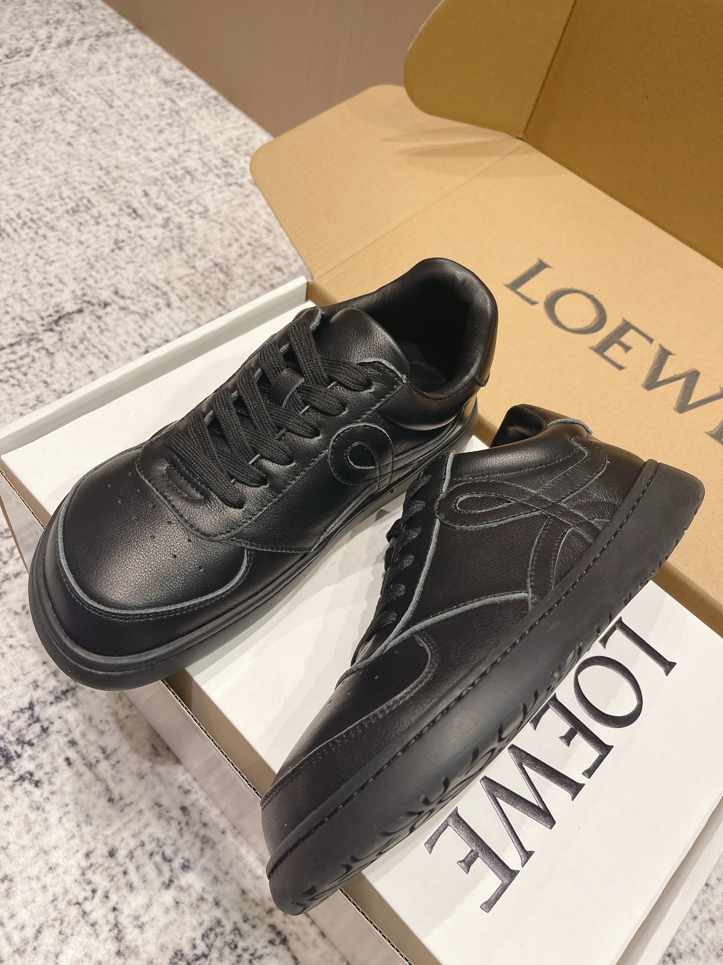 Loewe 로에베 잠보(Jambo) 레트로 스니커즈 신발