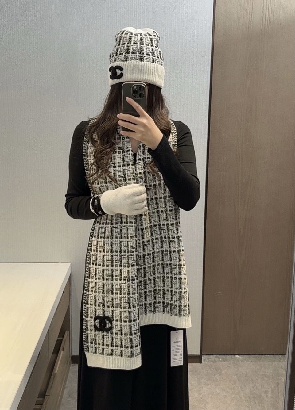 샤넬(CHANEL) 100% 순캐시미어 3종 세트(목도리+모자+장갑) 목도리 스카프