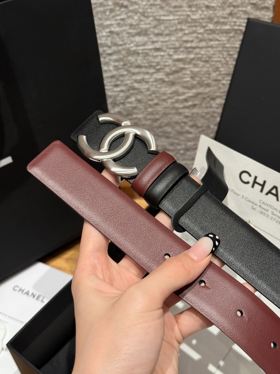 샤넬(CHANEL) 양면 카프스킨 브러쉬드 벨트