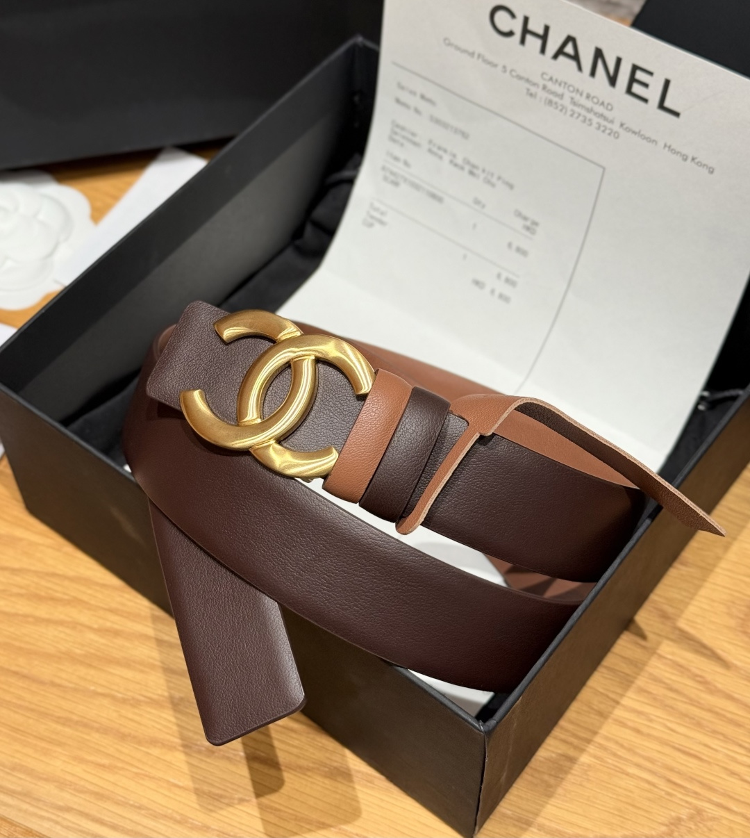 샤넬(CHANEL) 양면 카프스킨 브러쉬드 벨트