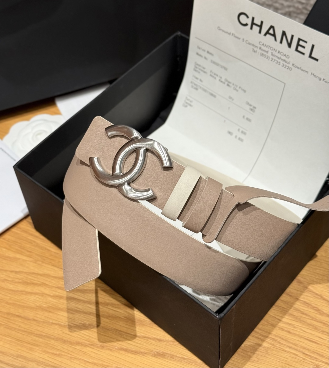 샤넬(CHANEL) 양면 카프스킨 브러쉬드 벨트