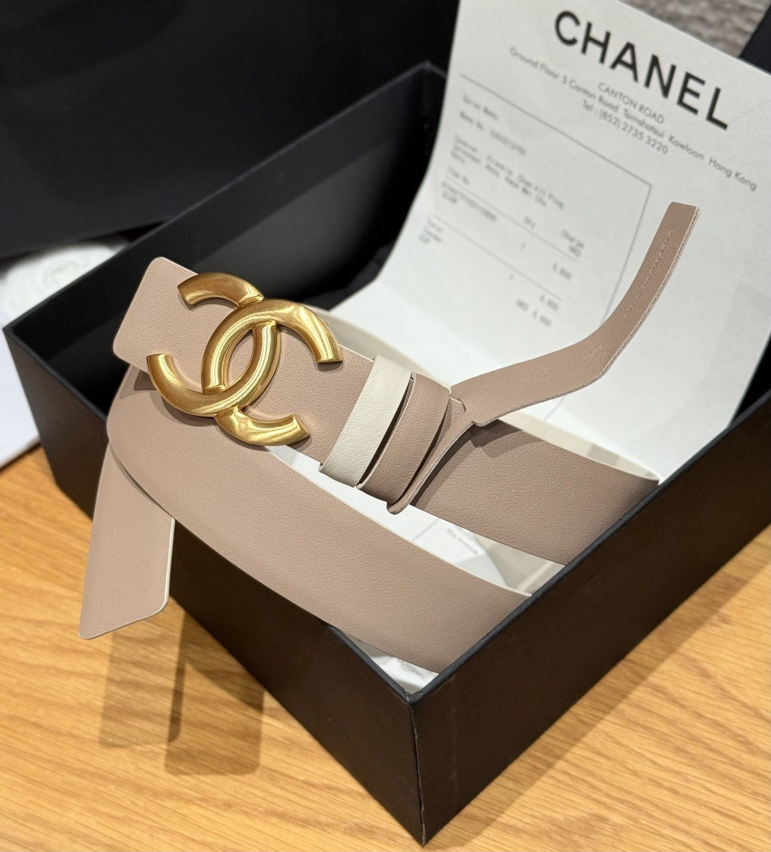 샤넬(CHANEL) 양면 카프스킨 브러쉬드 벨트