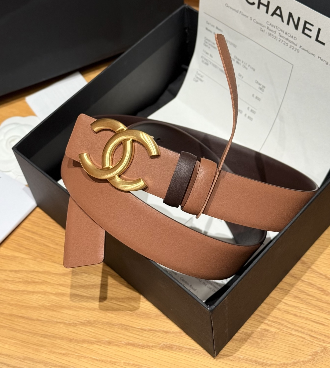 샤넬(CHANEL) 양면 카프스킨 브러쉬드 벨트