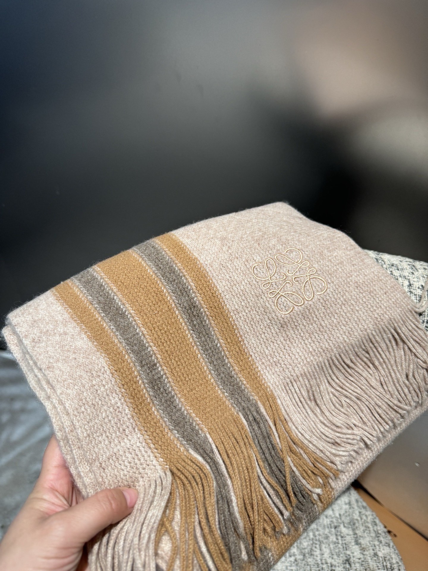 로에베(Loewe) 하이엔드 캐시미어 니트 목도리 스카프