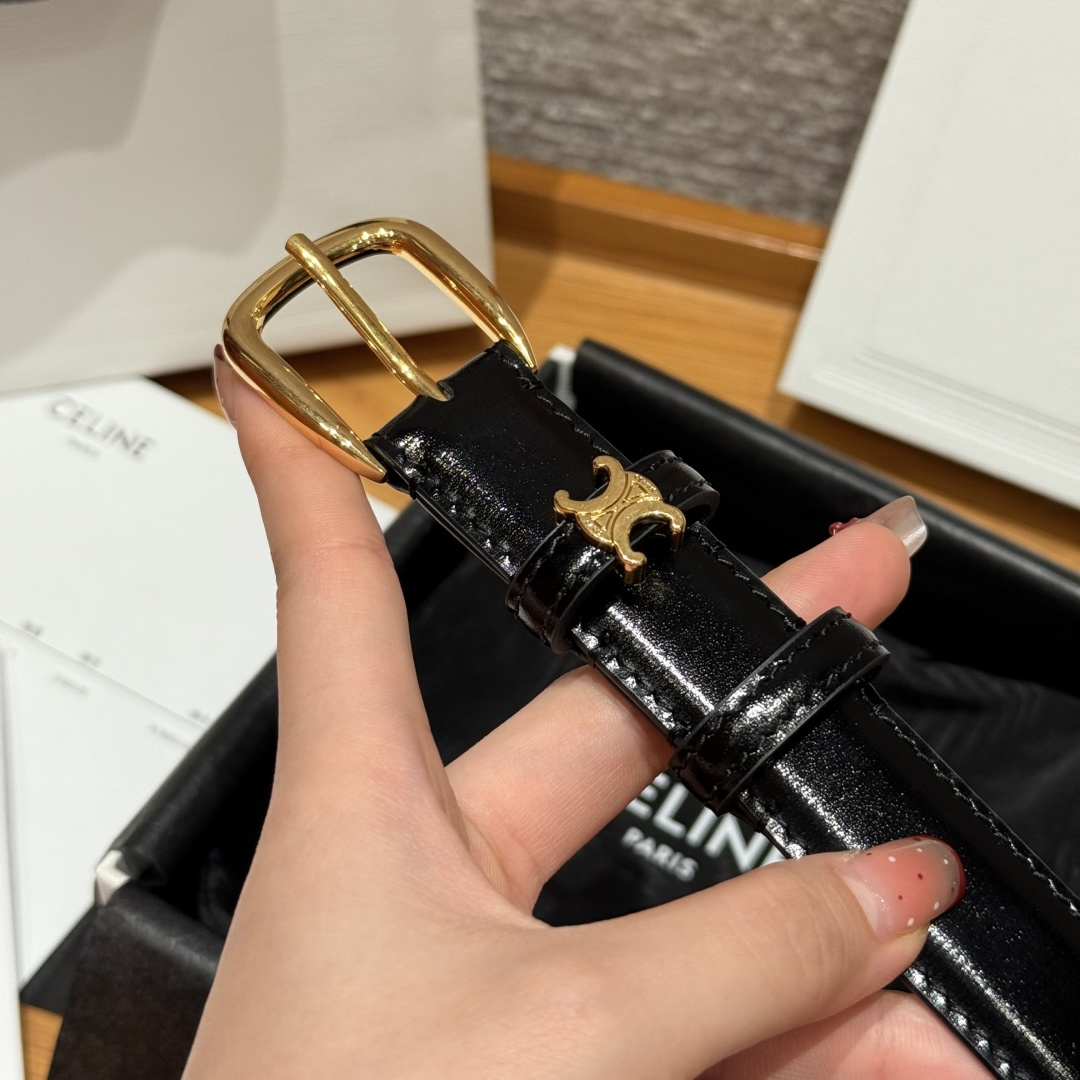 셀린느(Celine) 신상 양면 카프스킨 글로시 브라스 벨트