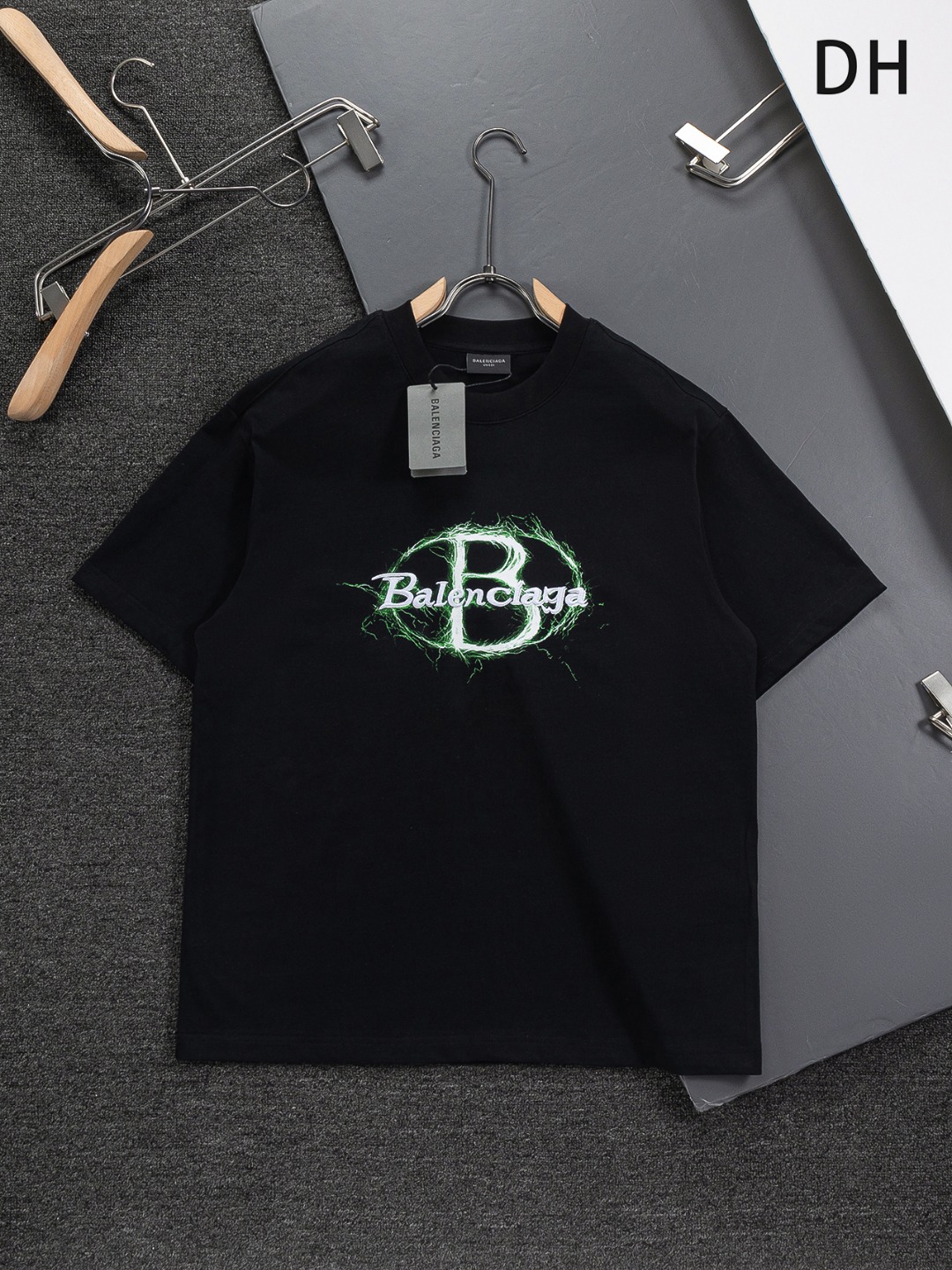 발렌시아가(BALENCIAGA) 더블 BB 로고 반팔 티셔츠 의류