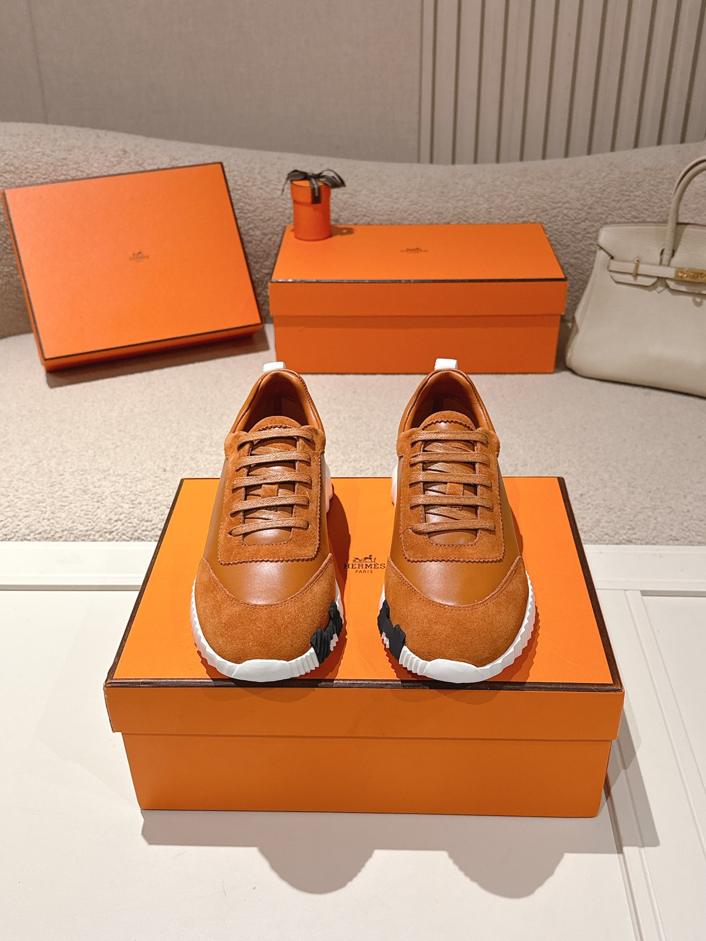 에르메스(HERMES) 클래식 커플 어글리 스니커즈 신발