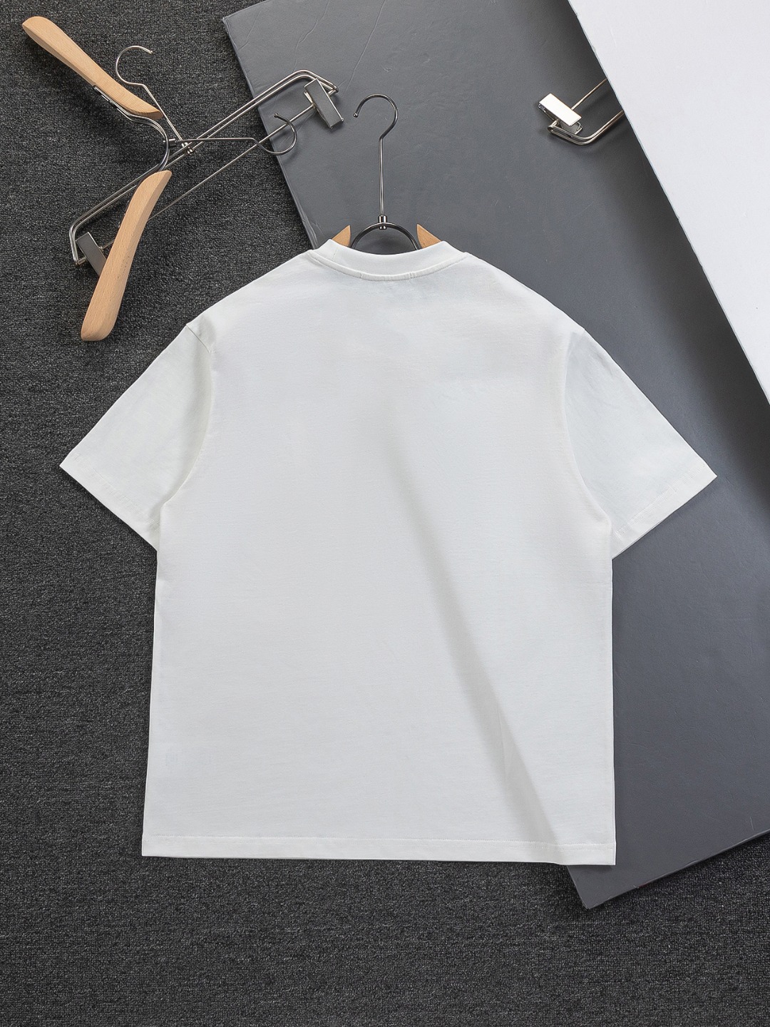 버버리(BURBERRY) 체크 레터링 자수 반팔 티셔츠 의류