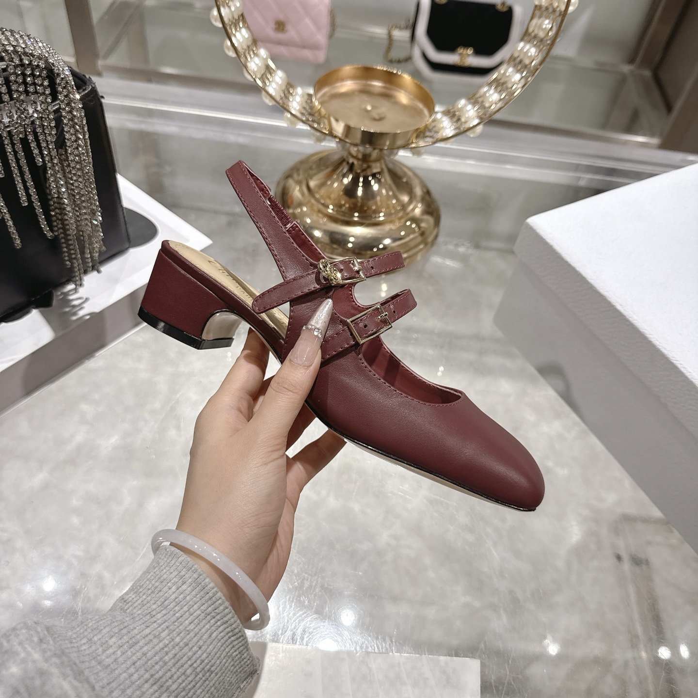 디올(Dior) CD 오트쿠튀르 셰리(Cherie) 메리제인 로퍼 샌들 단화 신발