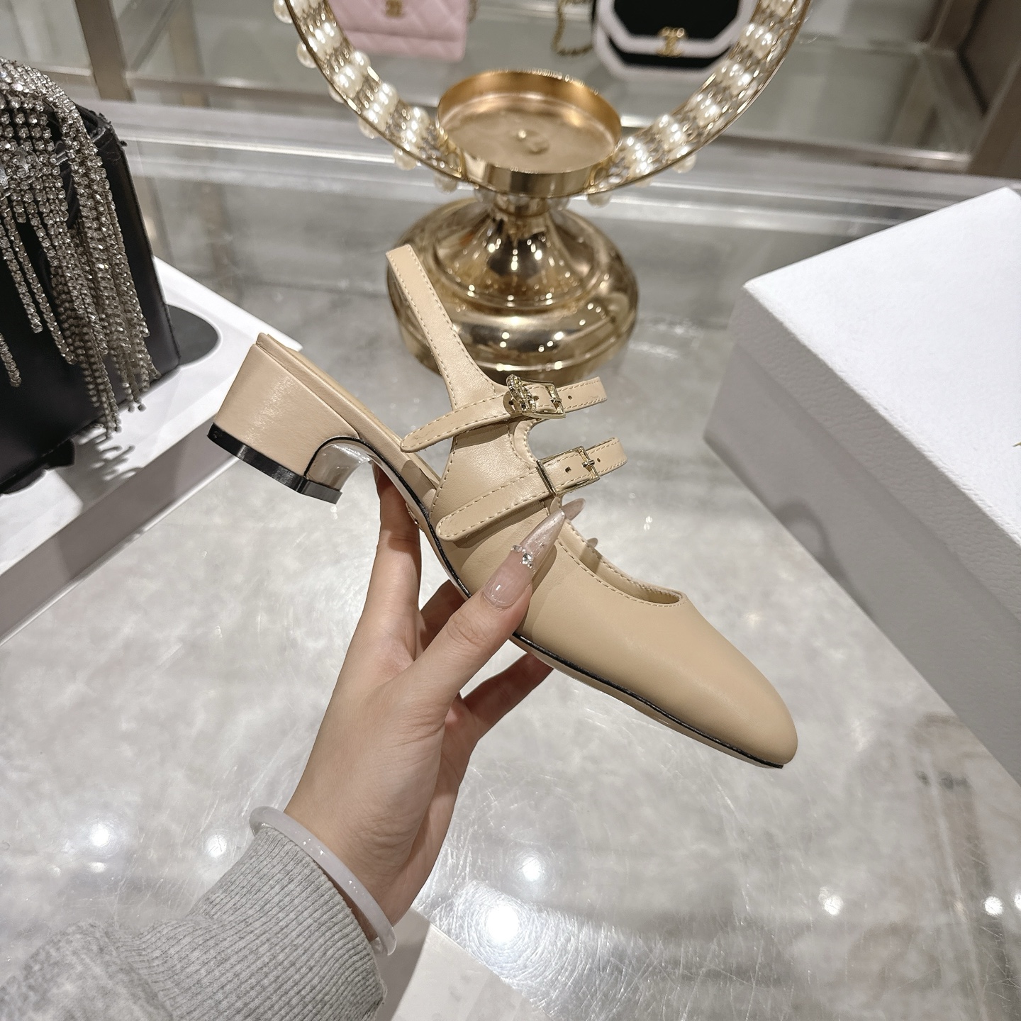 디올(Dior) CD 오트쿠튀르 셰리(Cherie) 메리제인 로퍼 샌들 단화 신발