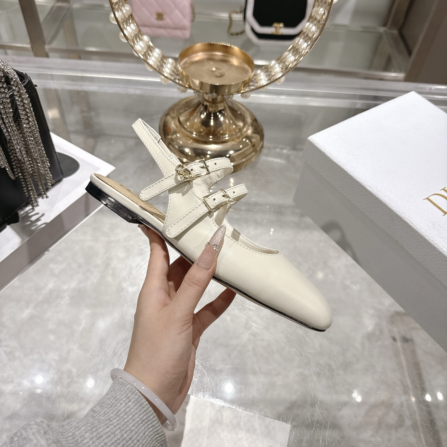 디올(Dior) CD 오트쿠튀르 셰리(Cherie) 메리제인 로퍼 샌들 단화 신발