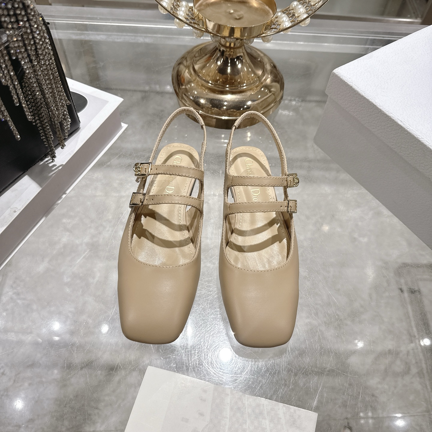 디올(Dior) CD 오트쿠튀르 셰리(Cherie) 메리제인 로퍼 샌들 단화 신발